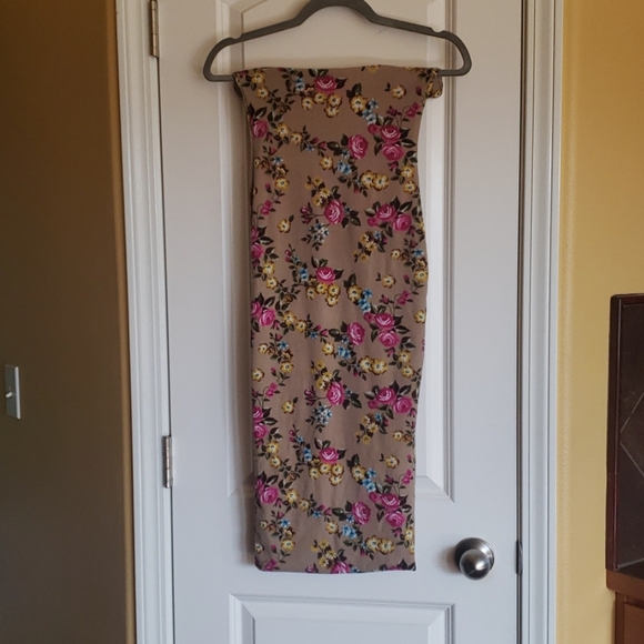 FLORAL STRAPLESS BODYCON DRESS